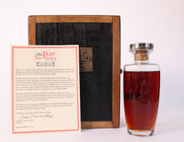 Old Rip Van Winkle 25 Year Bourbon Decanter (2017) thumbnail