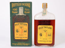 Old Taylor Bottled in Bond Bourbon Quart (1917-1933) thumbnail