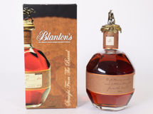 Blanton's Straight From The Barrel Bourbon (2022) thumbnail 2